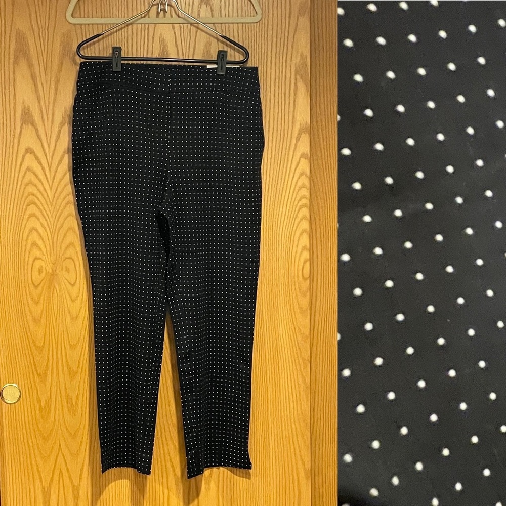 Chico’s Ponte Dot Tapered Ankle Pants, Size 1.5R (standard size US 10)